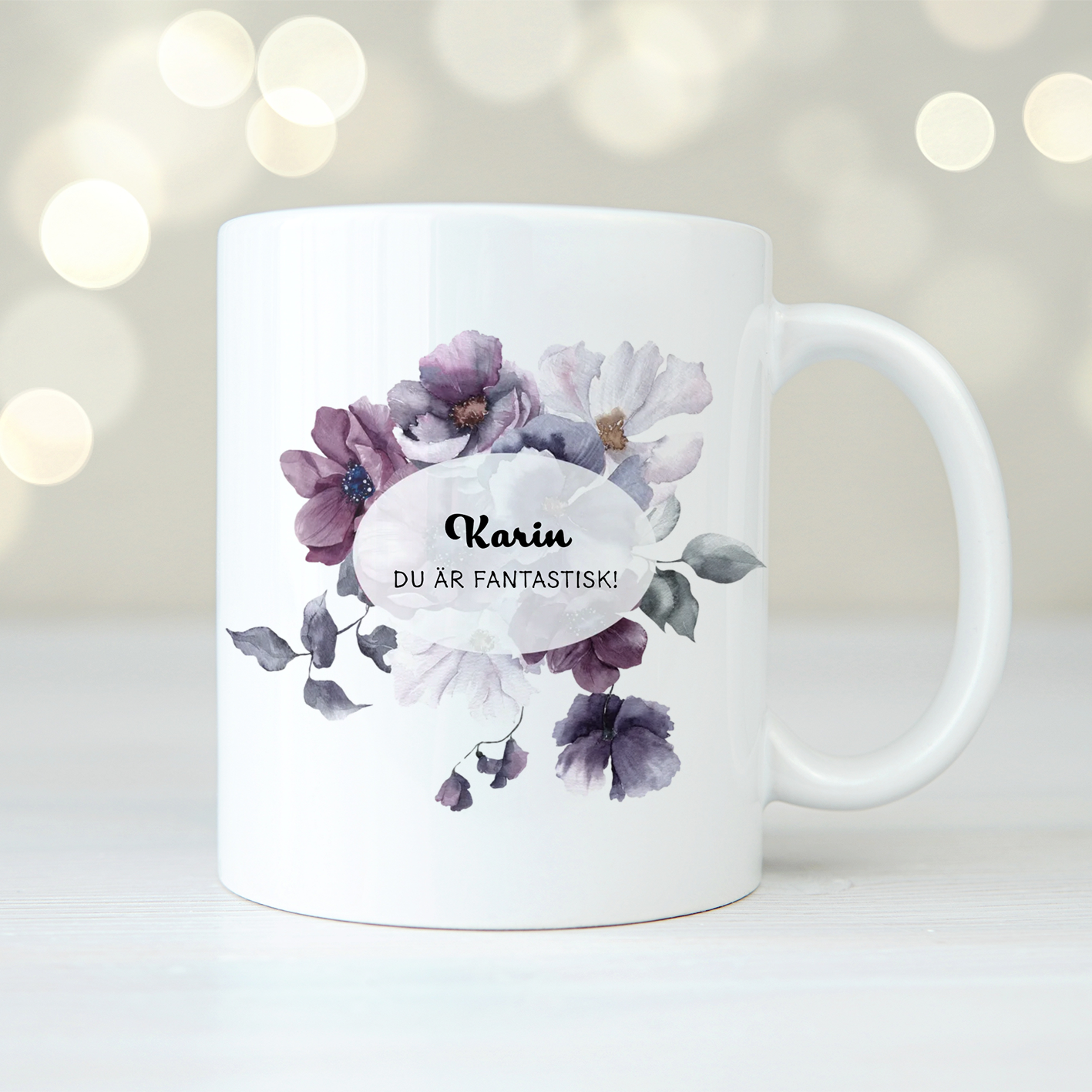 Mörklila blommor | Personlig mugg