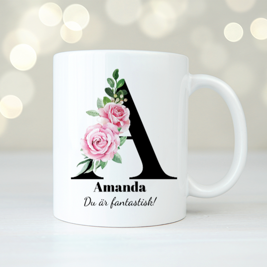Blommig bokstav | Ljusrosa | Personlig mugg